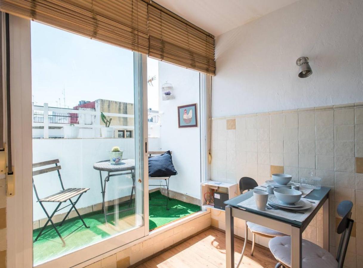 Alhondiga Suite Apartment With Terrace, Seville